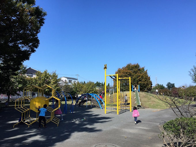 椚谷（くぬぎやと）公園