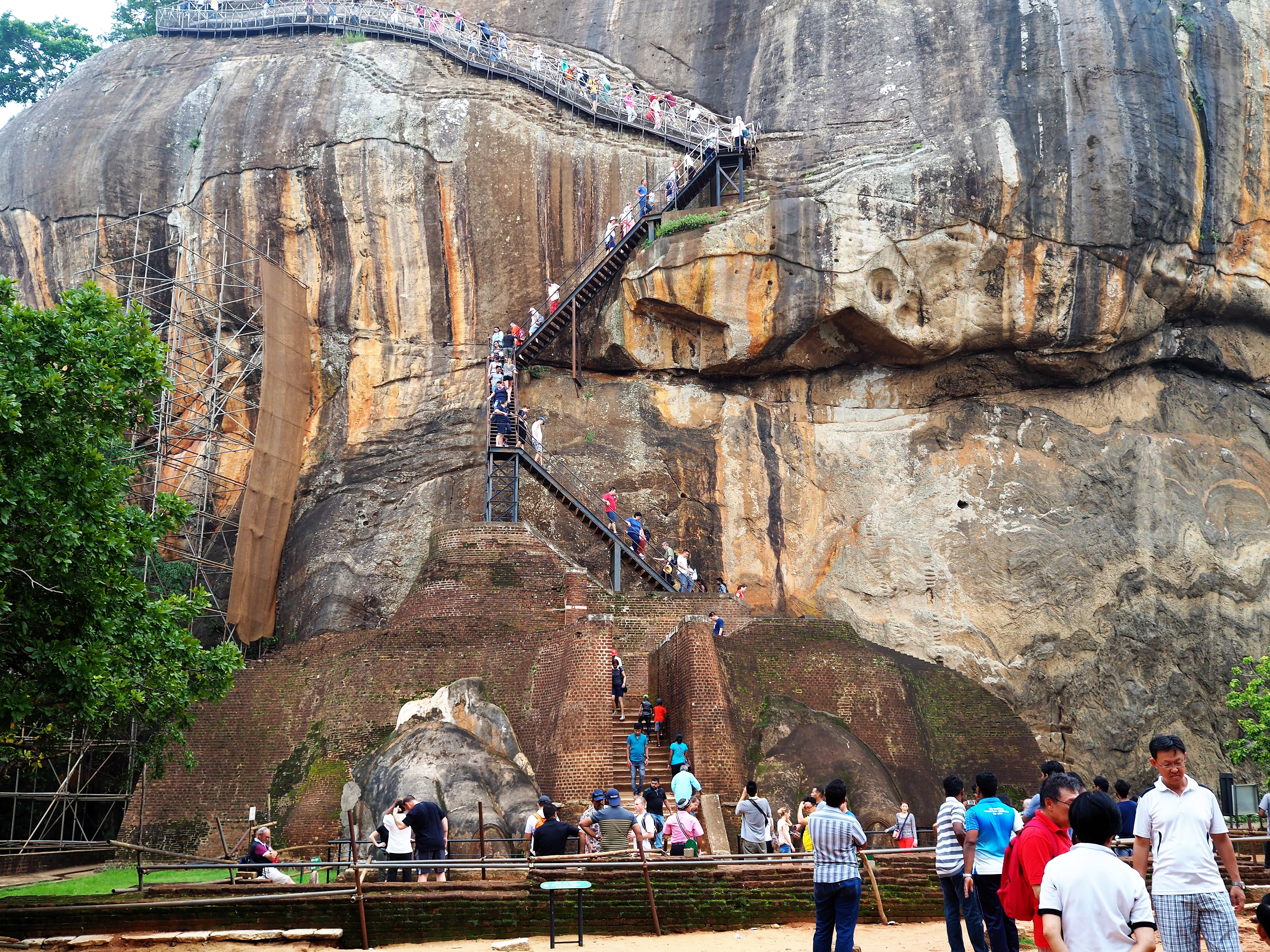 コロンボ・ダンブッラ・シーギリヤ
