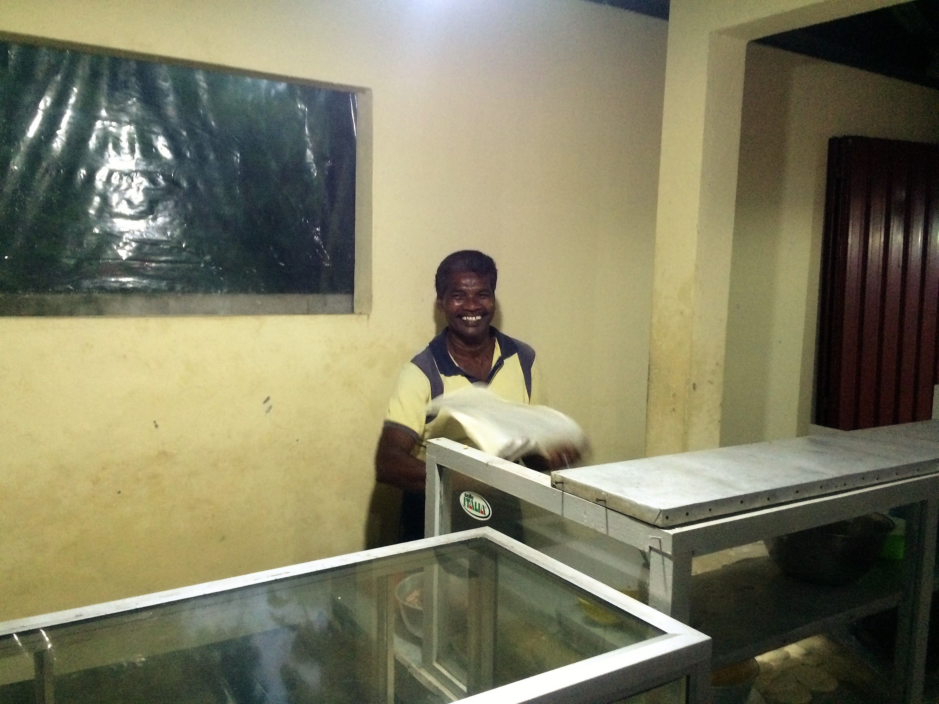 スリランカ ヒッカドゥワ