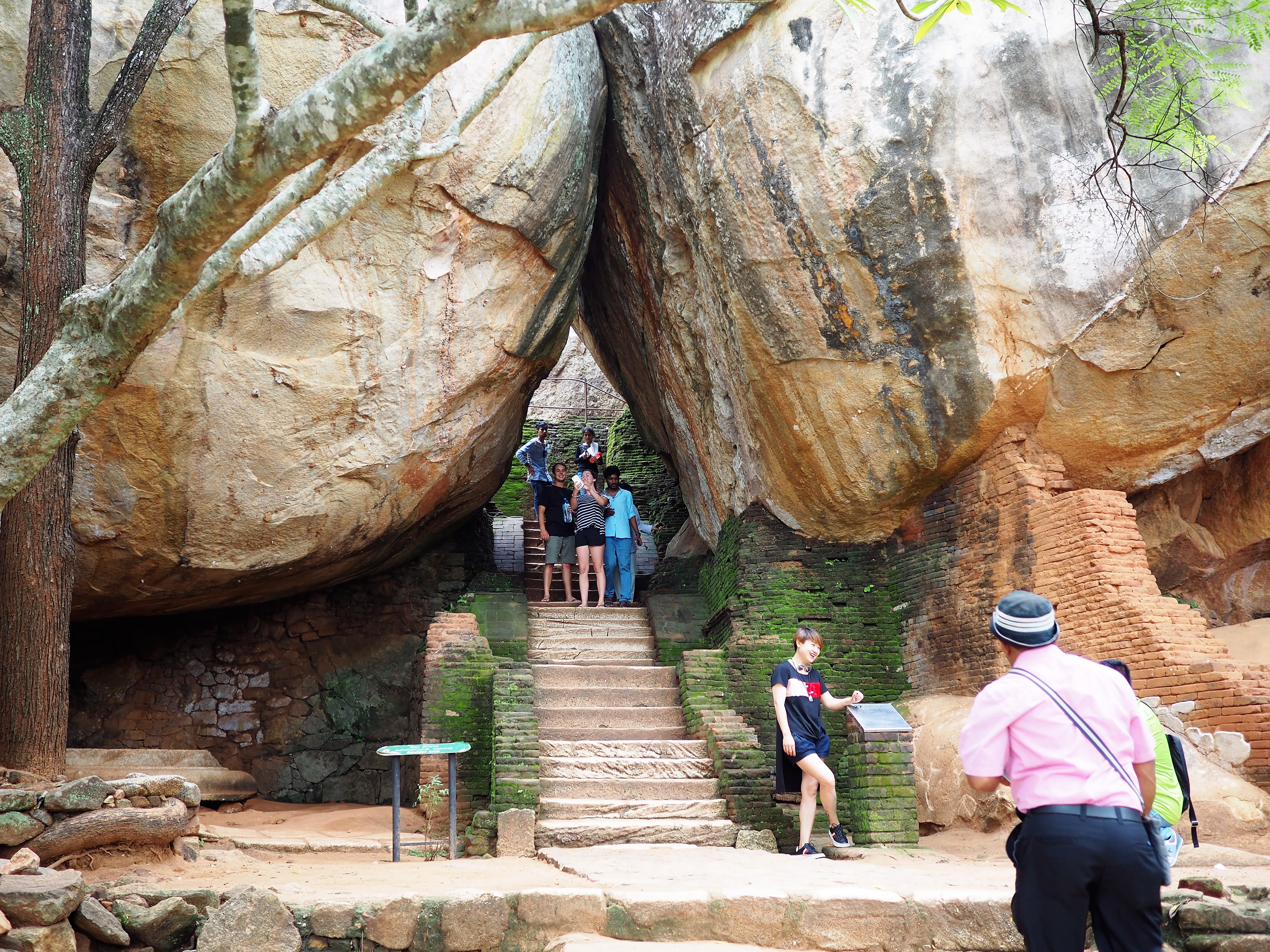 コロンボ・ダンブッラ・シーギリヤ