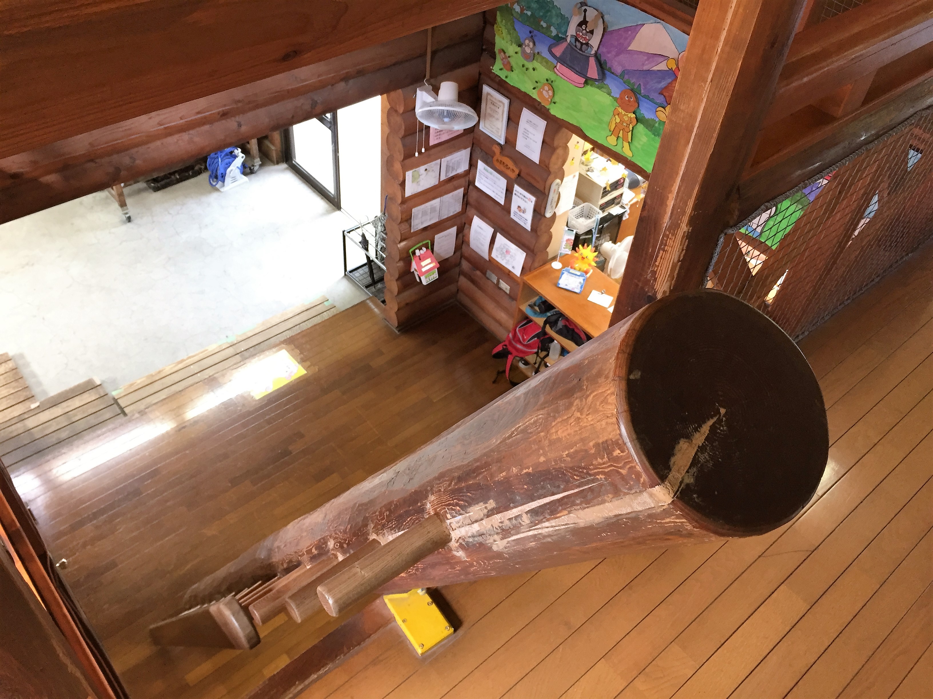 2016-08-03 15.38.1横浜市旭区 上白根大池公園こどもログハウス おおいけらんど6